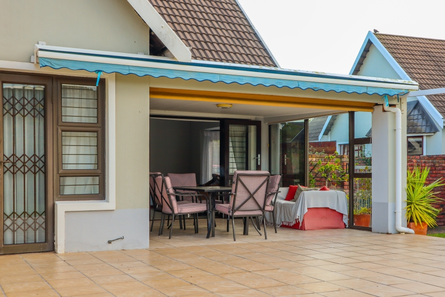 3 Bedroom Property for Sale in The Island Western Cape